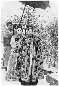 Tzu Hsi (1835-1908) Keizerin-weduwe van China, ca. 1903 door French Photographer