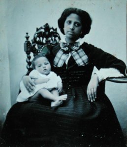 Vrouw van Elysee Reclus (1830-1905), c.1860 door French Photographer