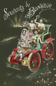 Vrouwen die bloemen gooien vanuit een auto door French Photographer