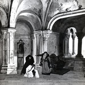 Acte IV, Scene 2 van Pelleas et Melisande door Debussy, van een foto van de eerste productie in april 1902 van de opera in de Opera-Comique in Parijs, illustratie in Theatre magazine, juni 1902 door French School