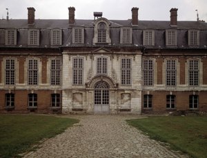 Barokarchitectuur: gevel van het Hotel des Rams (17e eeuw), Abbeville, Somme (80) door French School