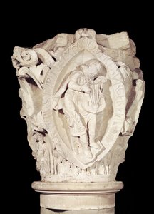Kapiteel met de Derde Sleutel van het Gregoriaans met een luitspeler, c.1095