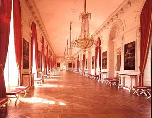 Gang van de rechtervleugel van het Grand Trianon door French School