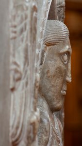 Detail, Christus in Majesteit, de ambulante (marmer) door French School