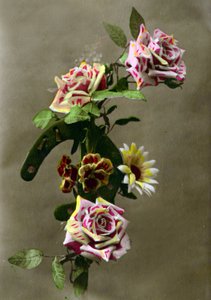 Hoefijzer en bloemen ca. 1898 door French School