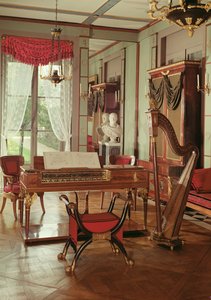 Interieur van de muziekkamer van keizerin Josephine door French School
