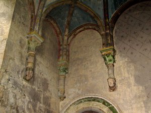 Interieur van de kerk van St. Hilaire-the-Great, Poitiers