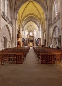 Interieur van de Kathedraal van Angers (Maine et Loire) gebouwd tussen de 12e en 15e eeuw, vertegenwoordigt de perfecte mix tussen Romaanse en Gotische stijl