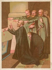 Jezuïet priester Sint Ignatius van Loyola knielt bij een altaar