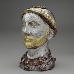 Reliekschrijnbuste van Sint Yrieix, c.1220-40 (verguld zilver met bergkristal, edelstenen en glas)