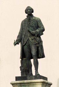Standbeeld van Georges Louis Leclerc, Graaf van Buffon (1707-1788), Montbard (21 Cote d