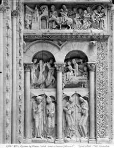 De Annunciatie, de Visitatie, de Aanbidding van de Wijzen, van het zuidportaal, ca. 1130 door French School