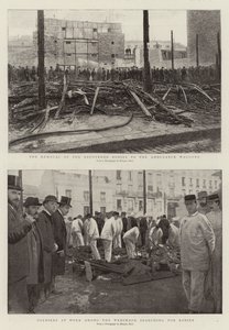 Het Verwijderen van de geborgen lichamen naar de Ambulancewagens, Soldaten aan het Werk tussen het Wrak op zoek naar lichamen (gravure) door French School