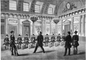De zoon van Napoleon III, Prins Imperiaal (1856-1879), oefent wapens met de wachters, voor zijn vader Keizer Napoleon III (1808-1873), in de wachtkamer van het kasteel van Compiègne. Gravure in 