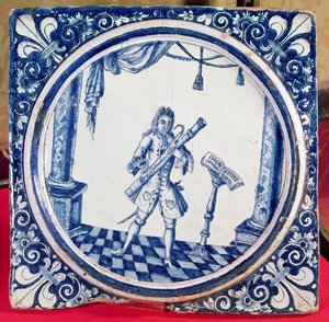 Tegel met een fagottist, 1706 door French School