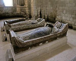 Tombes van Eleonora van Aquitanië (voorgrond) (1122-1204) koningin van H... door French School