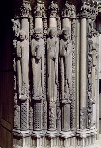 Onbekende figuur, koning Salomo, de koningin van Sheba en koning David, jambfiguren van het Koninklijk Portaal, 1140-55 door French School