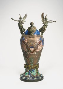 Urn ter Herdenking van het Eeuwfeest van de Amerikaanse Onafhankelijkheid, c.1876 door French School