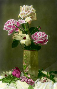 Vaas met Rozen ca. 1898