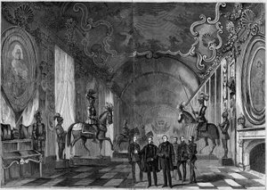 Zicht op de wapenkamer van het Paleis van Turijn (Italië) tijdens het bezoek van koning Victor Emmanuel II (Vittorio Emanuele) (1820-1878) en prins Napoleon (1822-1891)