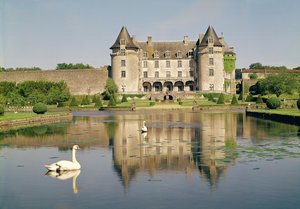 Uitzicht op de westgevel van het kasteel