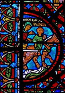 Raam w15 met het verhaal van de relieken van St. Stefanus: de relieken worden naar Constantinopel gebracht door French School