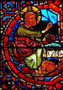 Raam w17 met een scène uit het leven van St. Maria Magdalena - de heilige wast de voeten van Christus