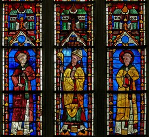 Raam w21 met St. Sylvester met de schenker Jean de Bernieres; St. Protais door French School