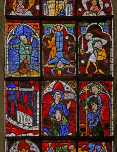 Raam w221 met Quo Vadis; martelaarschap van St. Paulus, kruisiging van St. Peter; een profeet door French School
