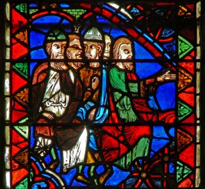 Raam w51 met een scène uit het leven van St. Catharina: de filosofen verzamelen zich om haar te veroordelen