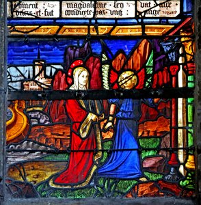 Raam w5 met Maria Magdalena; ze gaat in ballingschap en wordt geleid door een engel