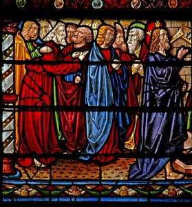 Raam w6 met Christus met de apostelen terwijl Lazarus uit de dood wordt opgewekt door French School