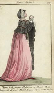 Vrouw in priesteres-stijl jurk