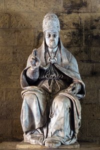 Standbeeld van paus Julius III door beeldhouwer Fulvio Signorini in het Chigi Saracini-paleis, Siena, provincie Siena, Toscane, Italië