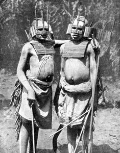 Twee medicijnmannen, Tanganyika Tanzania, Afrika door GPA