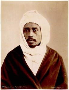 Portret van een Soedanese stamhoofd van de Galieh-stam door G. Lekegian