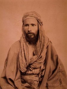 Portret van een Egyptische Bedoeïen door G. Lekegian