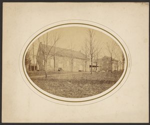 [Bakstenen gebouwen].