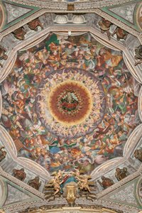 Tenhemelopneming van de Heilige Maagd, bekend als "Het koor van engelen die muziek spelen", Koepel van het transept, vanaf 1534 door Gaudenzio Ferrari
