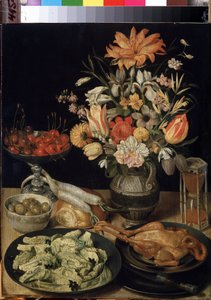 Stilleven met bloemen, kip, zandloper, olijven, kersen en kool