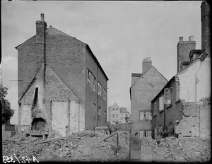 Hof 16, Little Park Street, Coventry, 1941 door George Bernard Mason