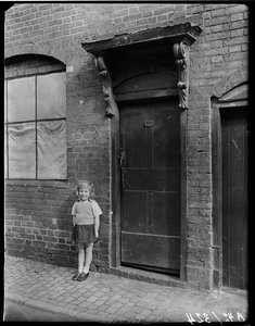 New Street, Coventry, 1941 door George Bernard Mason
