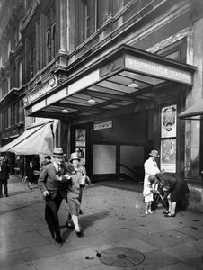 Ingang van Westminster metrostation, City of Westminster, Londen