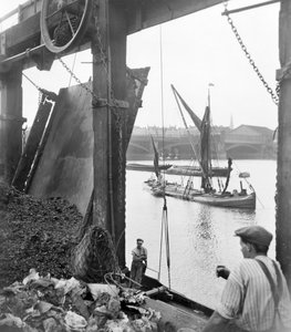 De zuidelijke oever, Lambeth, Londen, voor 1933 door George Davison Reid