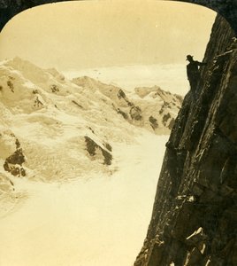 Een gevaarlijke beklimming, Mount Malte Brun, Nieuw-Zeeland, ca. 1909 door George Rose