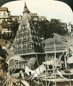 Tempels aan de oevers van de Ganges, Benares, India, ca. 1909
