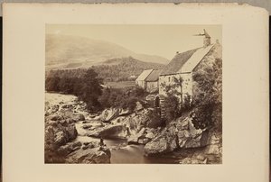 Een watermolen in de Schotse Hooglanden door George Washington Wilson