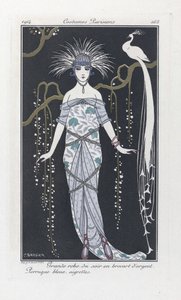 Grote avondjurk van zilveren brokaat. Blauwe pruik, aigrettes, uit Costumes Parisiens, uitgegeven 1914 door Georges Barbier