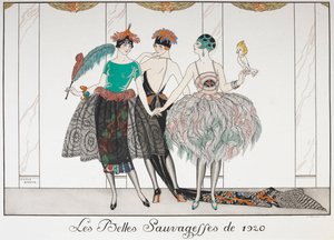 De mooie wilde vrouwen van 1920. Drie vrouwen in een rij dragen exotische jurken.