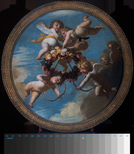 Putti met een bloemenkrans